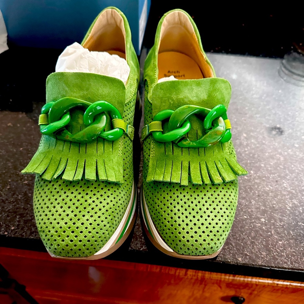 Softwaves Carley Apple Sneakers/Slip-On 37 1/2
